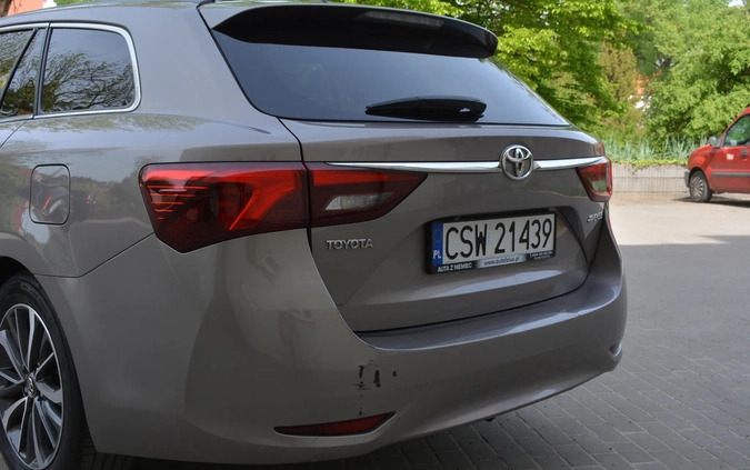 Toyota Avensis cena 48900 przebieg: 173900, rok produkcji 2015 z Grudziądz małe 704